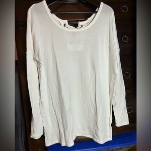 Garage | white long sleeve light sweater with lace up ribbon | size L